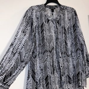🌼BNDL3for$20🌼 Ashley Stewart black& white print blouse,button front Size 22/24